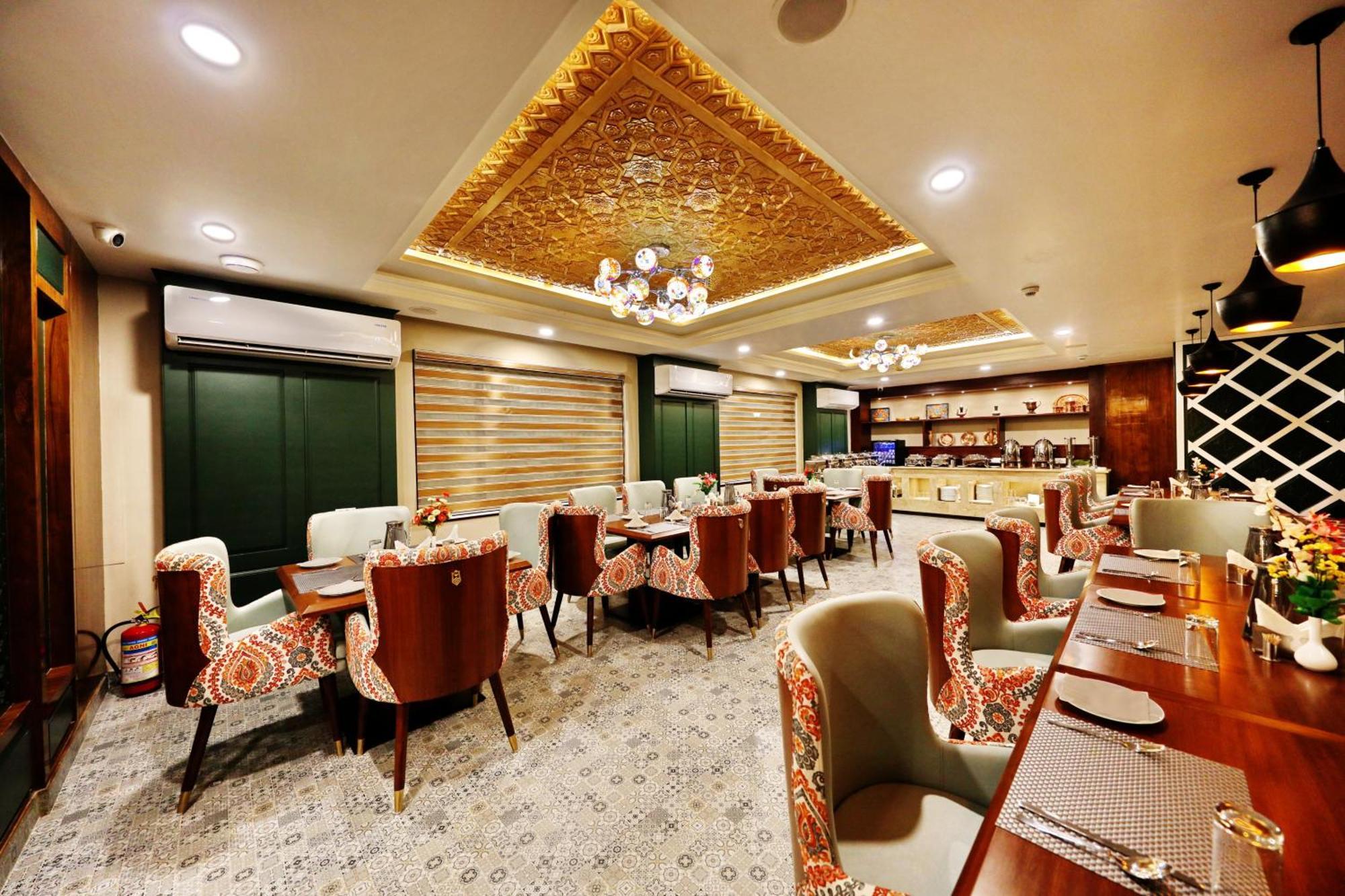 Hotel Blanco Srīnagar Dış mekan fotoğraf